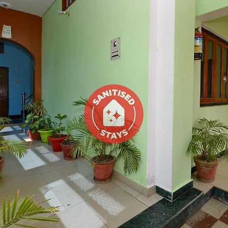 Oyo 4409 Hotel Chaitanya Inn Varanasi Bagian luar foto