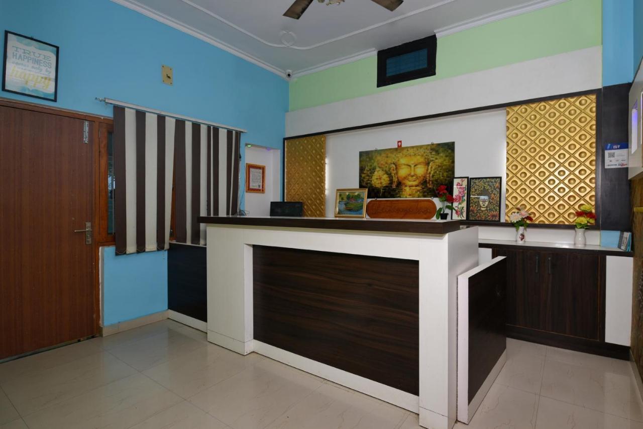 Oyo 4409 Hotel Chaitanya Inn Varanasi Bagian luar foto