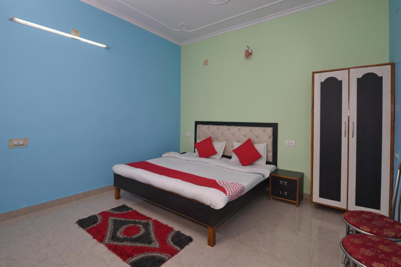 Oyo 4409 Hotel Chaitanya Inn Varanasi Bagian luar foto