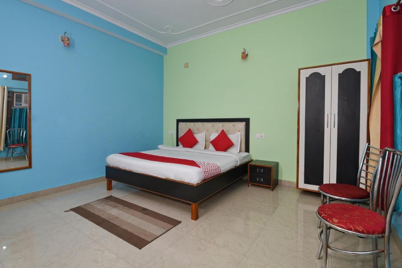Oyo 4409 Hotel Chaitanya Inn Varanasi Bagian luar foto