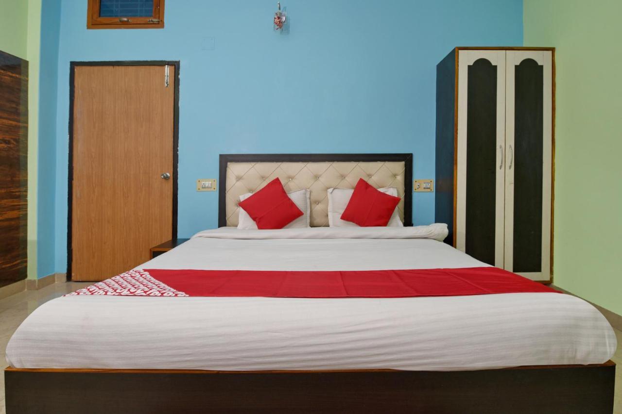 Oyo 4409 Hotel Chaitanya Inn Varanasi Bagian luar foto